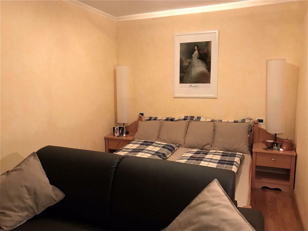 L'Angolo Di Sissi Apartment Коле Изарко Екстериор снимка